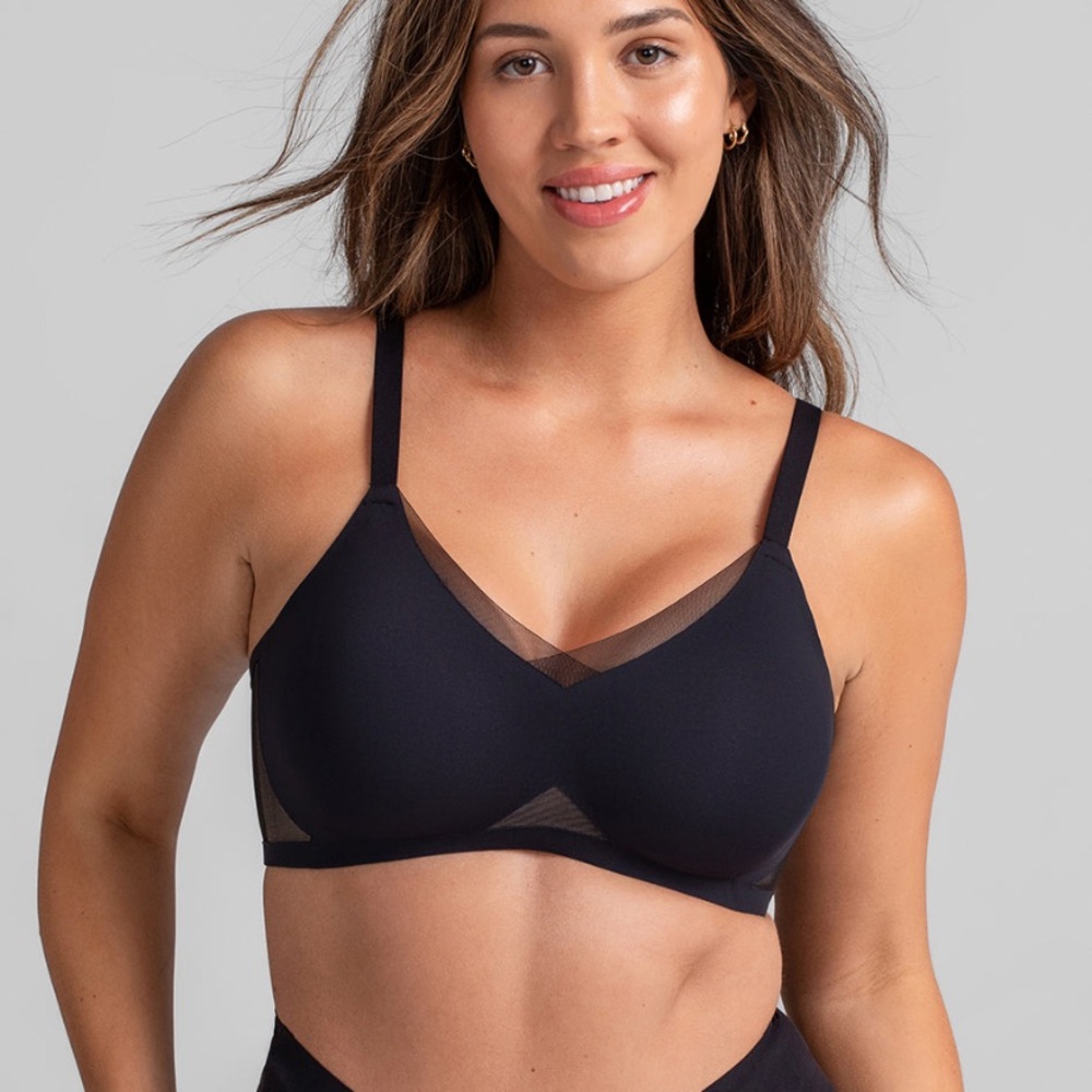 New Honeylove Black crossover bra